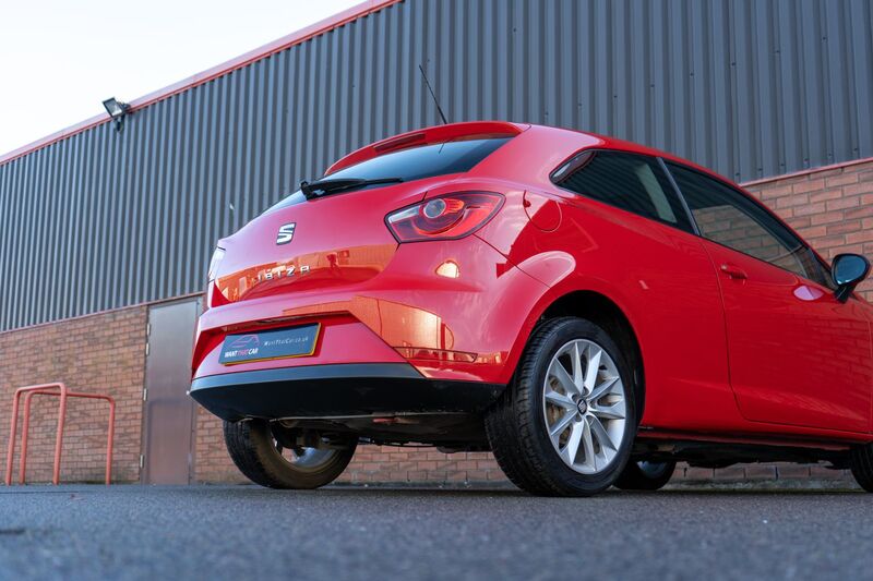 SEAT IBIZA