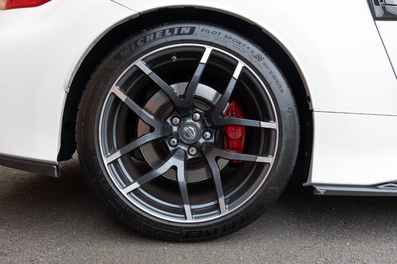 NISSAN 370Z
