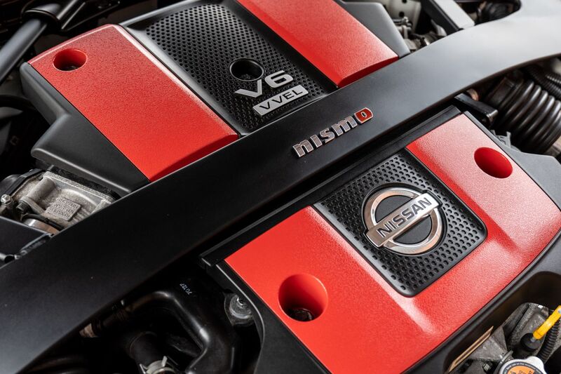 NISSAN 370Z