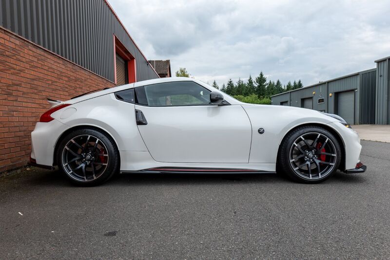 NISSAN 370Z