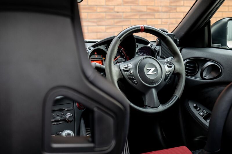 NISSAN 370Z