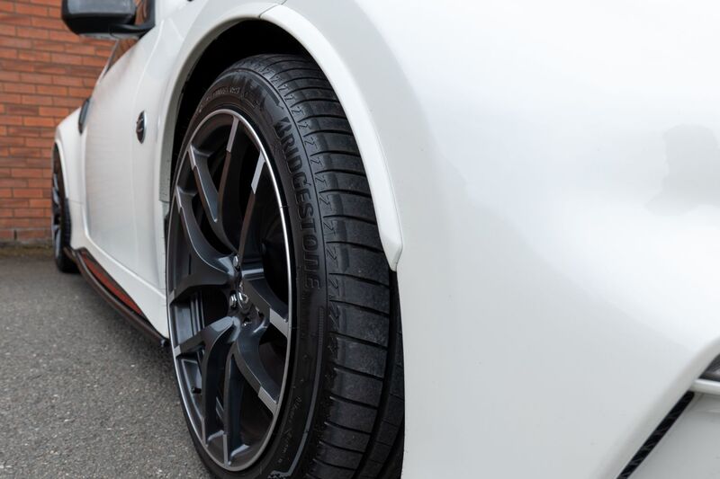 NISSAN 370Z