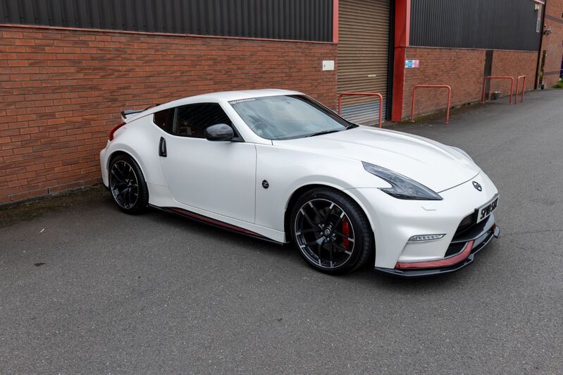 NISSAN 370Z