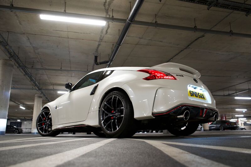 NISSAN 370Z