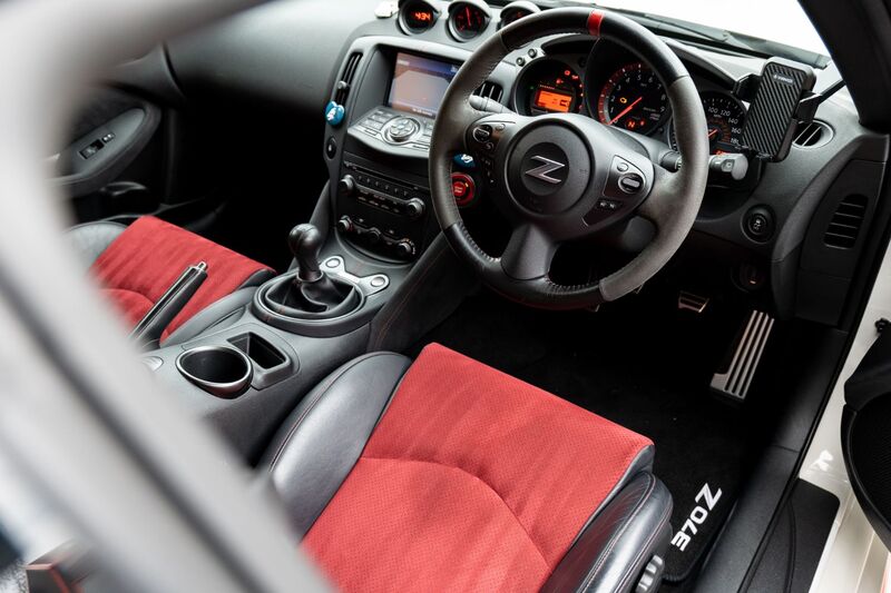 NISSAN 370Z